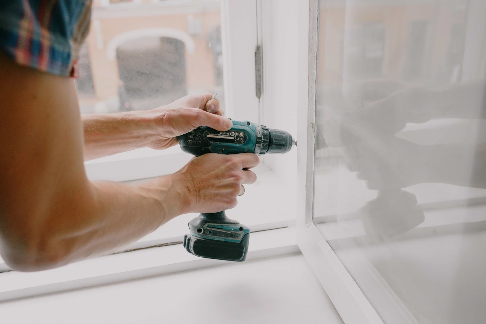 Performing maintenance on a home